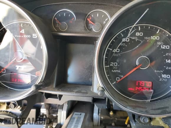 ✅ 2008 Audi TT 3.2L • VIN: TRUDD38J881004197 • Lot: 60793863. Wystawiony na Copart z przebiegiem 145 241 mil. Bezpłatny archiwum sprzedaży aukcyjnych z USA i szczegółowy raport historii pojazdu na DreamBid. Zdjęcie 9.