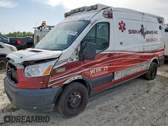 ✅ 2018 Ford Transit • VIN: 1FDYR2CM7JKA80501 • Lot: 54597915. Listed on Copart with 353,695 mi. Free auction sales archive from the USA and detailed vehicle history report at DreamBid. Image 1.