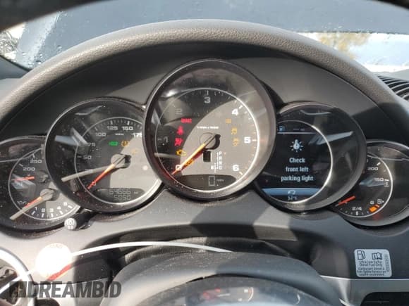 ✅ 2015 Porsche Cayenne Diesel • VIN: WP1AF2A20FLA34489 • Lot: 91613375. Listed on Copart with 64,666 mi. Free auction sales archive from the USA and detailed vehicle history report at DreamBid. Image 9.