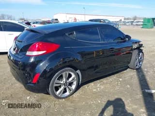 ✅ 2017 Hyundai Veloster • VIN: KMHTC6AD1HU321280 • Lot: 41294268. Wystawiony na IAAI z przebiegiem 59 139 mil. Bezpłatny archiwum sprzedaży aukcyjnych z USA i szczegółowy raport historii pojazdu na DreamBid. Zdjęcie 4.