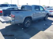 ✅ 2020 Toyota Tacoma SR5 • VIN: 3TMAZ5CN4LM137958 • Lot: 42486157. Wystawiony na IAAI z przebiegiem 100 028 mil. Bezpłatny archiwum sprzedaży aukcyjnych z USA i szczegółowy raport historii pojazdu na DreamBid. Zdjęcie 4.