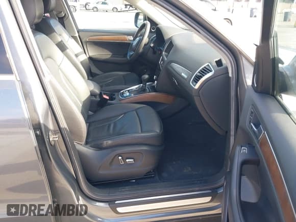 ✅ 2014 Audi Q5 Premium Plus • VIN: WA1LFAFP6EA025342 • Лот: 43885342. Опубликован ранее на IAAI с пробегом 120 721 миль. Бесплатный доступ к архиву аукционных продаж из США и подробный отчёт об истории автомобиля на DreamBid. Изображение 5.