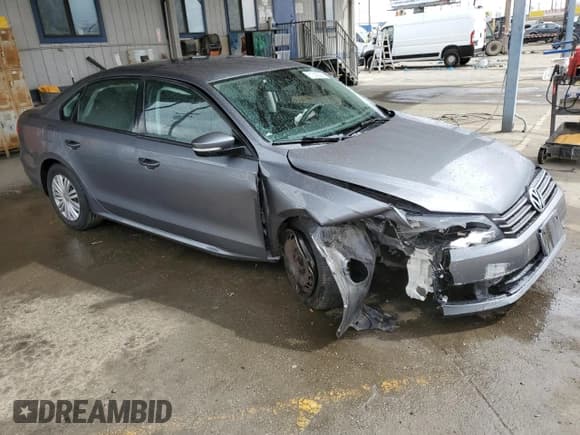 ✅ 2014 Volkswagen Passat S • VIN: 1VWAP7A36EC002386 • Lot: 51342225. Listed on Copart with 90,522 mi. Free auction sales archive from the USA and detailed vehicle history report at DreamBid. Image 4.