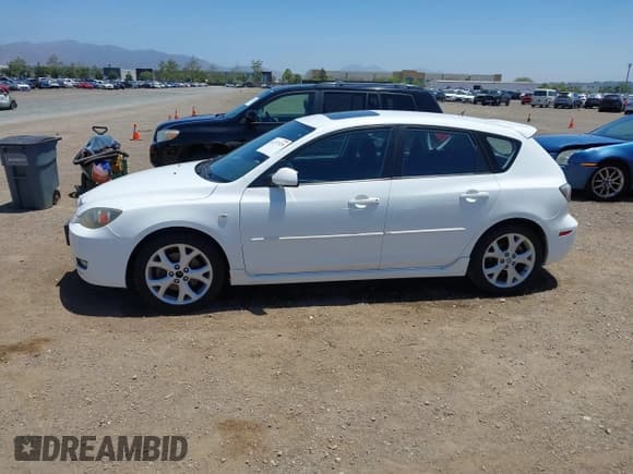 ✅ 2007 Mazda 3 S Touring • VIN: JM1BK344271655377 • Lot: 42272329. Listed on IAAI with 163,044 mi. Free auction sales archive from the USA and detailed vehicle history report at DreamBid. Image 14.