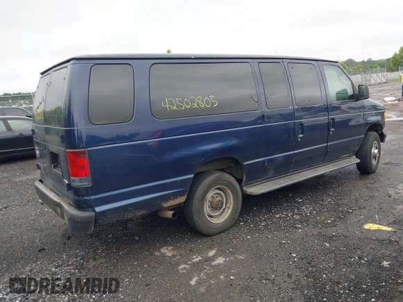 ✅ 2006 Ford Econoline Passenger XL • VIN: 1FBSS31L56DB38250 • Лот: 42502805. Опубликован ранее на IAAI с пробегом 158 354 миль. Бесплатный доступ к архиву аукционных продаж из США и подробный отчёт об истории автомобиля на DreamBid. Изображение 4.