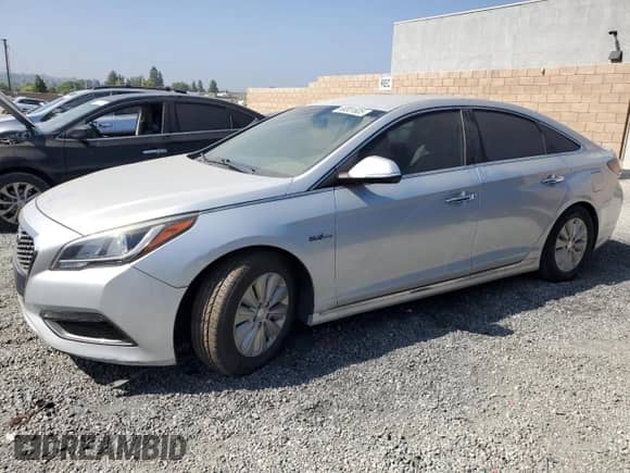2017 Hyundai Sonata SE with VIN KMHE24L33HA063138, listed as a Copart auction lot 69301605 with 100,956 mi miles and Clean title. Bid and sale history available at DreamBid. Image 1.