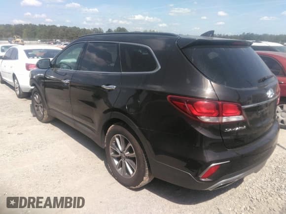 ✅ 2017 Hyundai Santa Fe SE • VIN: KM8SMDHF9HU176686 • Lot: 36193588. Listed on IAAI with 141,522 mi. Free auction sales archive from the USA and detailed vehicle history report at DreamBid. Image 3.