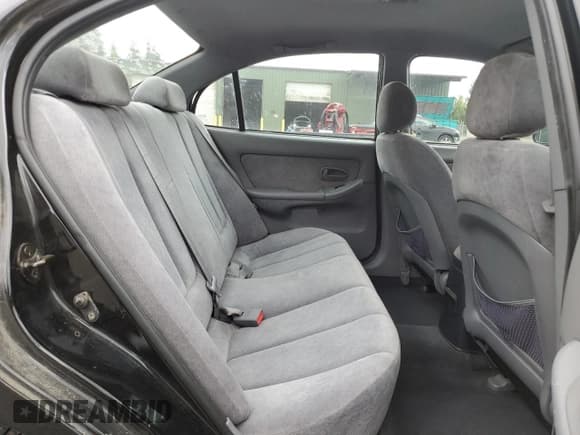 ✅ 2005 Hyundai Elantra GLS • VIN: KMHDN46D65U055794 • Lot: 61688735. Wystawiony na Copart z przebiegiem 132 221 mil. Bezpłatny archiwum sprzedaży aukcyjnych z USA i szczegółowy raport historii pojazdu na DreamBid. Zdjęcie 10.