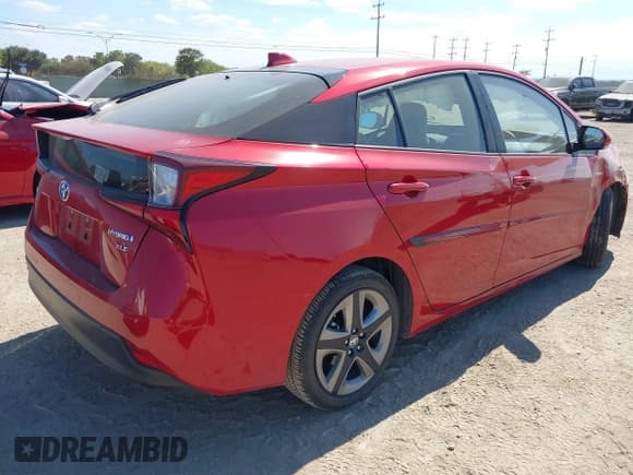 ✅ 2021 Toyota Prius LE • VIN: JTDKAMFU0M3142456 • Lot: 43447432. Wystawiony na IAAI z przebiegiem 32 473 mil. Bezpłatny archiwum sprzedaży aukcyjnych z USA i szczegółowy raport historii pojazdu na DreamBid. Zdjęcie 4.