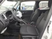 ✅ 2019 Jeep Renegade Sport • VIN: ZACNJBA1XKPK05535 • Lot: 79064554. Wystawiony na Copart z przebiegiem 118 384 mil. Bezpłatny archiwum sprzedaży aukcyjnych z USA i szczegółowy raport historii pojazdu na DreamBid. Zdjęcie 7.