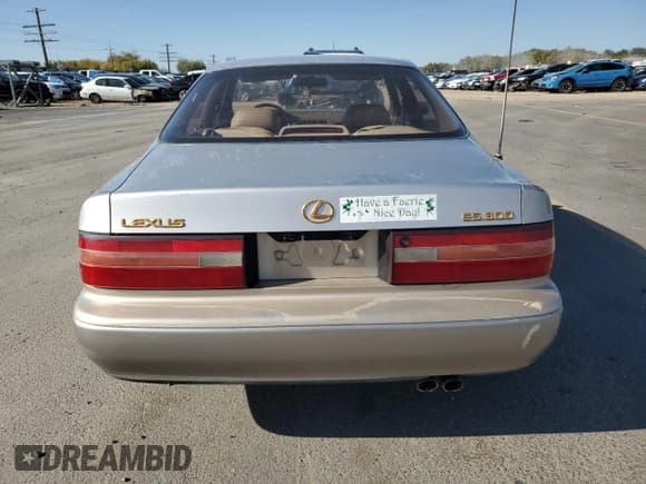 ✅ 1996 Lexus ES 300 • VIN: JT8BF12G5T0141690 • Лот: 87016595. Опубликован ранее на Copart с пробегом 140 195 миль. Бесплатный доступ к архиву аукционных продаж из США и подробный отчёт об истории автомобиля на DreamBid. Изображение 6.