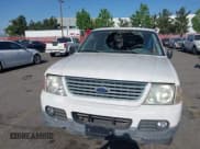 ✅ 2003 Ford Explorer XLT • VIN: 1FMZU63K93UC17079 • Lot: 42301417. Wystawiony na IAAI z przebiegiem 137 632 mil. Bezpłatny archiwum sprzedaży aukcyjnych z USA i szczegółowy raport historii pojazdu na DreamBid. Zdjęcie 6.