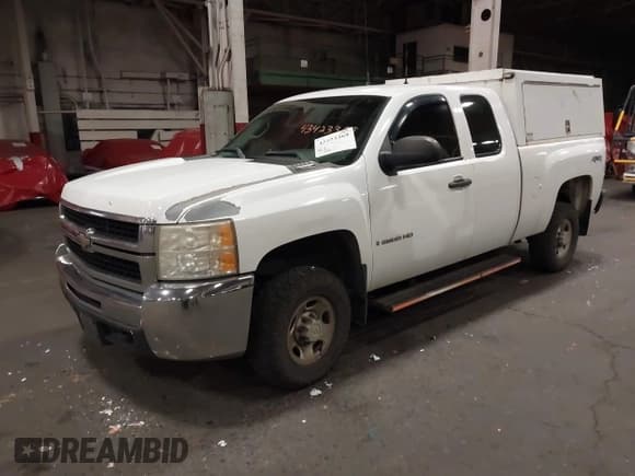 ✅ 2009 Chevrolet Silverado 2500HD Work Truck • VIN: 1GCHK49K19E133164 • Лот: 43423369. Опубликован ранее на IAAI с пробегом 304 182 миль. Бесплатный доступ к архиву аукционных продаж из США и подробный отчёт об истории автомобиля на DreamBid. Изображение 2.