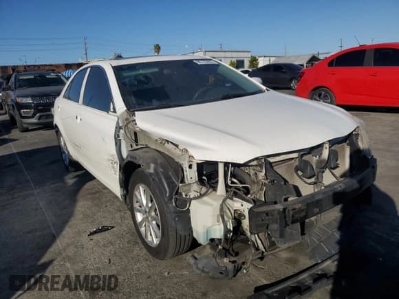 ✅ 2011 Toyota Camry LE • VIN: 4T1BK3EKXBU628931 • Lot: 90725655. Listed on Copart with 176,813 mi. Free auction sales archive from the USA and detailed vehicle history report at DreamBid. Image 4.