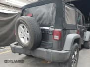 ✅ 2018 Jeep Wrangler Unlimited Sport S • VIN: 1C4HJWDG6JL923321 • Лот: 43366507. Опубликован ранее на IAAI с пробегом 98 192 миль. Бесплатный доступ к архиву аукционных продаж из США и подробный отчёт об истории автомобиля на DreamBid. Изображение 17.