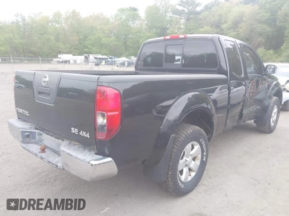 ✅ 2010 Nissan Frontier SE • VIN: 1N6AD0CW8AC447424 • Lot: 42178815. Listed on IAAI with 257,522 mi. Free auction sales archive from the USA and detailed vehicle history report at DreamBid. Image 4.