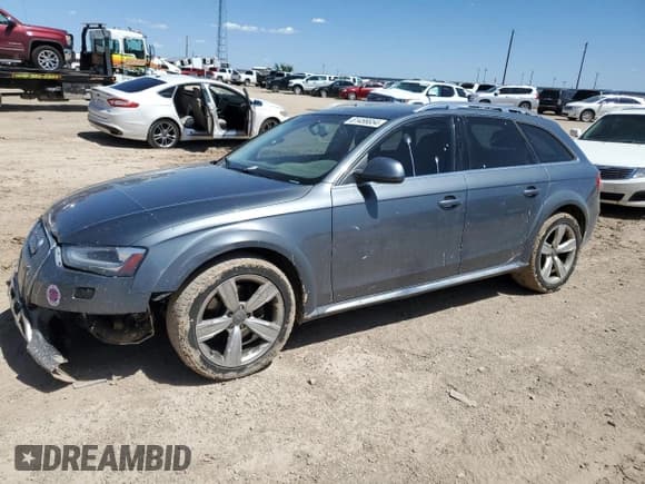 ✅ 2013 Audi allroad A4 Premium Plus • VIN: WA1UFAFL0DA056988 • Лот: 61456654. Опубликован ранее на Copart с пробегом 182 796 миль. Бесплатный доступ к архиву аукционных продаж из США и подробный отчёт об истории автомобиля на DreamBid. Изображение 1.