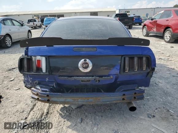 ✅ 2005 Ford Mustang GT Deluxe • VIN: 1ZVFT82H755251530 • Lot: 80373515. Listed on Copart with 151,329 mi. Free auction sales archive from the USA and detailed vehicle history report at DreamBid. Image 6.
