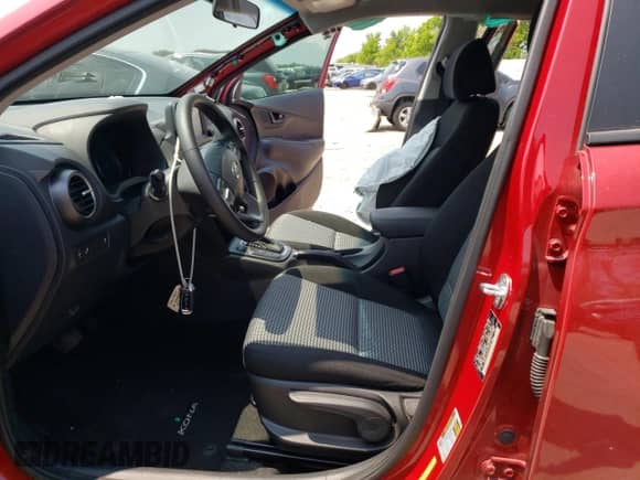 2018 Hyundai Kona SEL с VIN KM8K22AA5JU181768, выставлен на аукционе Copart как лот 53458653 с пробегом 21 526 миль миль и . История ставок и продаж доступна на DreamBid. Изображение 7.