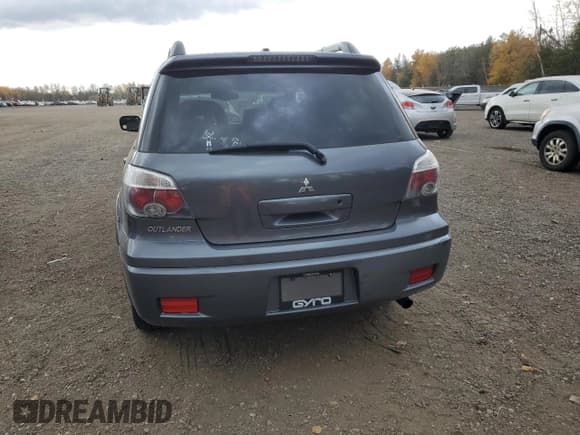 ✅ 2006 Mitsubishi Outlander • VIN: JA4LZ81F96U608731 • Lot: 76981404. Wystawiony na Copart z przebiegiem 221 752 mil. Bezpłatny archiwum sprzedaży aukcyjnych z USA i szczegółowy raport historii pojazdu na DreamBid. Zdjęcie 6.