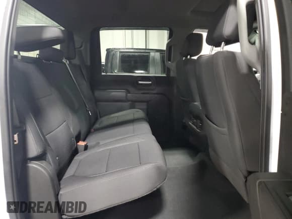 ✅ 2022 Chevrolet Silverado 2500HD LT • VIN: 1GC4YNEY9NF159531 • Лот: 89679175. Опубликован ранее на Copart с пробегом Не указан. Бесплатный доступ к архиву аукционных продаж из США и подробный отчёт об истории автомобиля на DreamBid. Изображение 10.