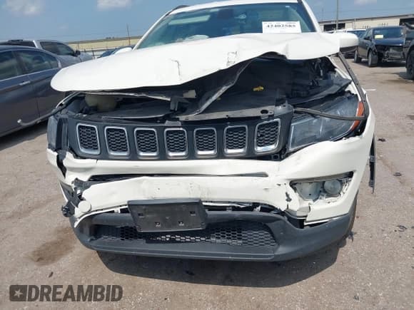 ✅ 2018 Jeep Compass Altitude • VIN: 3C4NJCBB1JT151808 • Lot: 42402585. Listed on IAAI with 145,422 mi. Free auction sales archive from the USA and detailed vehicle history report at DreamBid. Image 11.