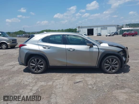 ✅ 2021 Lexus UX 250h F Sport • VIN: JTHR9JBH9M2049437 • Lot: 42694536. Listed on IAAI with 48,158 mi. Free auction sales archive from the USA and detailed vehicle history report at DreamBid. Image 12.