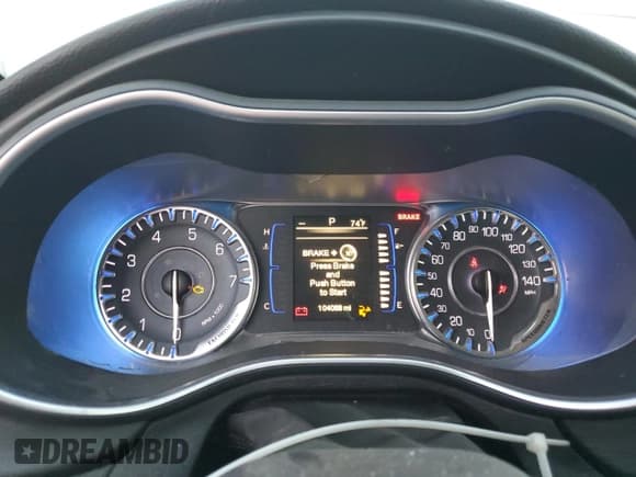 ✅ 2015 Chrysler 200 Limited • VIN: 1C3CCCABXFN607609 • Lot: 92898305. Wystawiony na Copart z przebiegiem 104 068 mil. Bezpłatny archiwum sprzedaży aukcyjnych z USA i szczegółowy raport historii pojazdu na DreamBid. Zdjęcie 9.