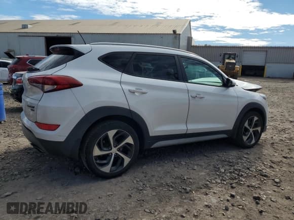 ✅ 2017 Hyundai Tucson Sport • VIN: KM8J3CA25HU504895 • Лот: 87307055. Опубликован ранее на Copart с пробегом 111 553 миль. Бесплатный доступ к архиву аукционных продаж из США и подробный отчёт об истории автомобиля на DreamBid. Изображение 3.
