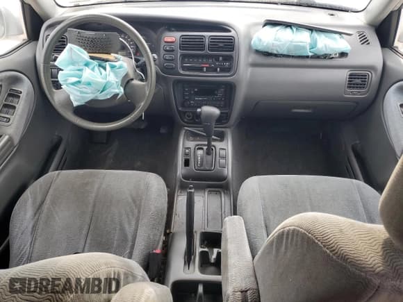 ✅ 2002 Suzuki XL7 Standard • VIN: JS3TY92V624110373 • Lot: 47383085. Wystawiony na Copart z przebiegiem 276 249 mil. Bezpłatny archiwum sprzedaży aukcyjnych z USA i szczegółowy raport historii pojazdu na DreamBid. Zdjęcie 8.