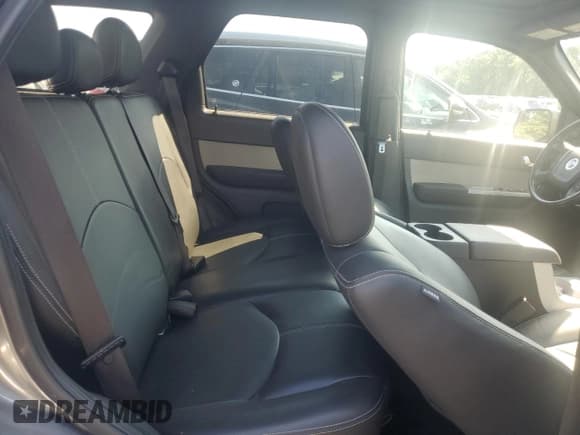 ✅ 2011 Mercury Mariner • VIN: 4M2CN9BG3BKJ02634 • Lot: 80093665. Listed on Copart with 158,343 mi. Free auction sales archive from the USA and detailed vehicle history report at DreamBid. Image 11.