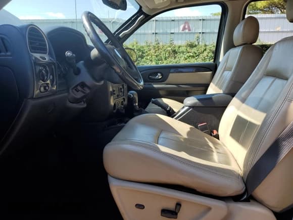 ✅ 2007 GMC Envoy SLT • VIN: 1GKDS13S172257394 • Lot: 84354955. Listed on Copart with 165,935 mi. Free auction sales archive from the USA and detailed vehicle history report at DreamBid. Image 7.