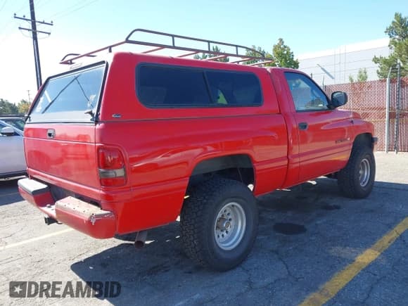 ✅ 1998 Dodge 1500 • VIN: 1B7HC16Z3WS545015 • Lot: 43515259. Listed on IAAI with 72,756 mi. Free auction sales archive from the USA and detailed vehicle history report at DreamBid. Image 4.