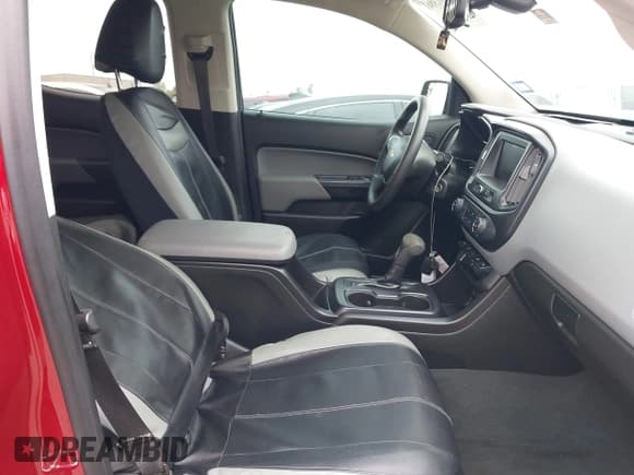 ✅ 2021 Chevrolet Colorado 2WD Work Truck • VIN: 1GCGSBENXM1212204 • Lot: 41913861. Wystawiony na IAAI z przebiegiem 67 484 mil. Bezpłatny archiwum sprzedaży aukcyjnych z USA i szczegółowy raport historii pojazdu na DreamBid. Zdjęcie 5.