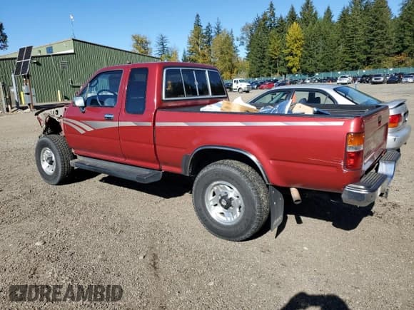 ✅ 1992 Toyota Pickup SR5 • VIN: JT4VN13G4N5094318 • Лот: 74559094. Опубликован ранее на Copart с пробегом 159 014 миль. Бесплатный доступ к архиву аукционных продаж из США и подробный отчёт об истории автомобиля на DreamBid. Изображение 2.