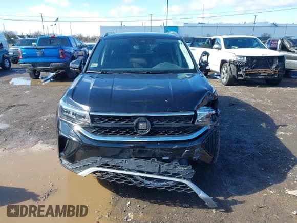 ✅ 2024 Volkswagen Taos SE • VIN: 3VVVX7B26RM050759 • Лот: 41935588. Опубликован ранее на IAAI с пробегом 12 917 миль. Бесплатный доступ к архиву аукционных продаж из США и подробный отчёт об истории автомобиля на DreamBid. Изображение 12.