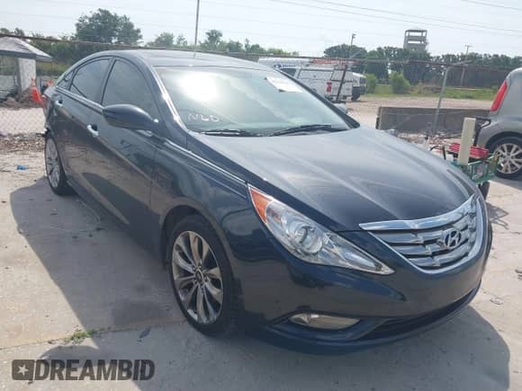 2011 Hyundai Sonata SE с VIN 5NPEC4AB4BH178519, выставлен на аукционе IAAI как лот 42369746 с пробегом 107 067 миль миль и . История ставок и продаж доступна на DreamBid. Изображение 1.