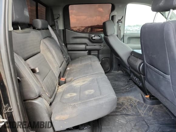 ✅ 2019 Chevrolet Silverado 1500 LT • VIN: 3GCUYDED2KG137470 • Lot: 67926515. Listed on Copart with 100,340 mi. Free auction sales archive from the USA and detailed vehicle history report at DreamBid. Image 10.
