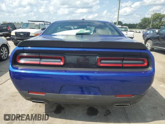 ✅ 2021 Dodge Challenger SXT • VIN: 2C3CDZAG6MH533381 • Lot: 63254133. Wystawiony na Copart z przebiegiem 9 981 mil. Bezpłatny archiwum sprzedaży aukcyjnych z USA i szczegółowy raport historii pojazdu na DreamBid. Zdjęcie 6.