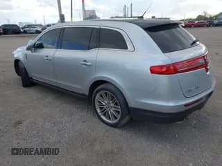 ✅ 2015 Lincoln MKT EcoBoost • VIN: 2LMHJ5AT2FBL03035 • Lot: 43512534. Wystawiony na IAAI z przebiegiem 189 538 mil. Bezpłatny archiwum sprzedaży aukcyjnych z USA i szczegółowy raport historii pojazdu na DreamBid. Zdjęcie 3.