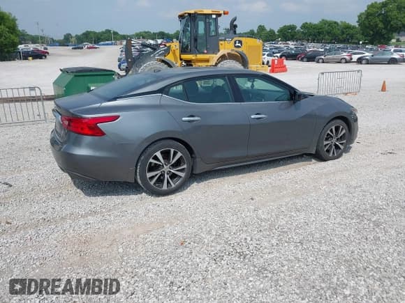 ✅ 2017 Nissan Maxima SL • VIN: 1N4AA6AP7HC433346 • Lot: 41982206. Wystawiony na IAAI z przebiegiem 72 528 mil. Bezpłatny archiwum sprzedaży aukcyjnych z USA i szczegółowy raport historii pojazdu na DreamBid. Zdjęcie 4.