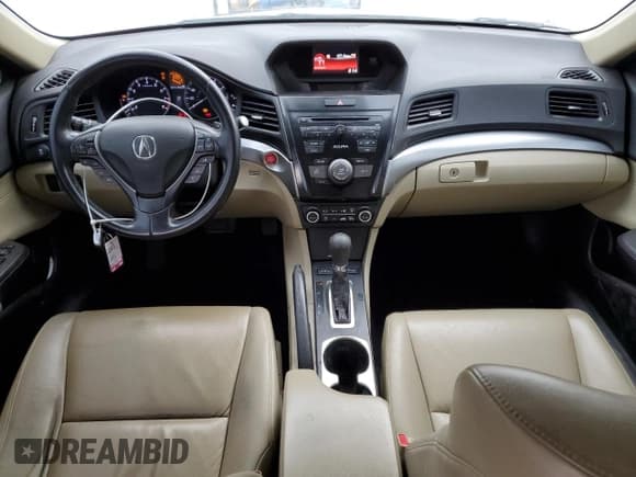 ✅ 2017 Acura ILX • VIN: 19UDE2F34HA003734 • Lot: 47007795. Listed on Copart with 85,246 mi. Free auction sales archive from the USA and detailed vehicle history report at DreamBid. Image 8.