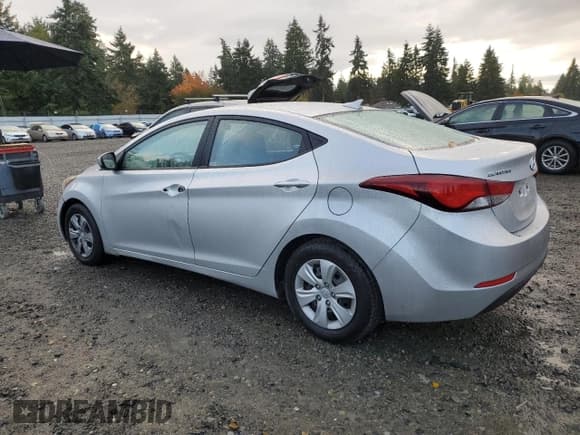 ✅ 2016 Hyundai Elantra SE • VIN: 5NPDH4AE4GH686228 • Lot: 82762505. Listed on Copart with 66,963 mi. Free auction sales archive from the USA and detailed vehicle history report at DreamBid. Image 2.