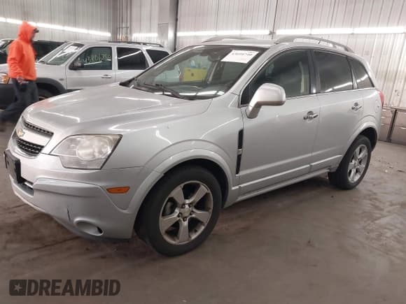 ✅ 2014 Chevrolet Captiva Sport LT • VIN: 3GNAL3EK8ES620271 • Lot: 43694740. Wystawiony na IAAI z przebiegiem 147 387 mil. Bezpłatny archiwum sprzedaży aukcyjnych z USA i szczegółowy raport historii pojazdu na DreamBid. Zdjęcie 2.