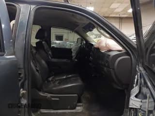 ✅ 2011 GMC Sierra 2500HD SLE • VIN: 1GT120CG0BF136863 • Lot: 43131185. Wystawiony na IAAI z przebiegiem 167 591 mil. Bezpłatny archiwum sprzedaży aukcyjnych z USA i szczegółowy raport historii pojazdu na DreamBid. Zdjęcie 5.