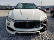 ✅ 2018 Maserati Levante S GranSport • VIN: ZN661YUS0JX269737 • Lot: 82872953. Wystawiony na Copart z przebiegiem 98 866 mil. Bezpłatny archiwum sprzedaży aukcyjnych z USA i szczegółowy raport historii pojazdu na DreamBid. Zdjęcie 5.