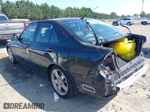 ✅ 2004 Lexus IS 300/350 • VIN: JTHBD192840085360 • Lot: 42702366. Listed on IAAI with 188,348 mi. Free auction sales archive from the USA and detailed vehicle history report at DreamBid. Image 3.