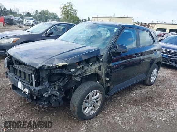 ✅ 2022 Hyundai Venue SE • VIN: KMHRB8A30NU132020 • Lot: 40459056. Listed on IAAI with 35,246 mi. Free auction sales archive from the USA and detailed vehicle history report at DreamBid. Image 18.
