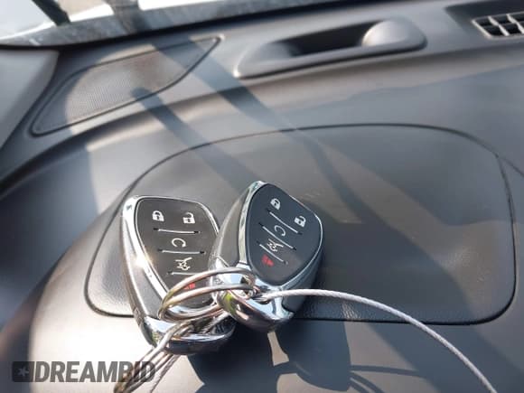 ✅ 2020 Chevrolet Equinox LT • VIN: 2GNAXKEV6L6223632 • Lot: 42755428. Wystawiony na IAAI z przebiegiem 62 432 mil. Bezpłatny archiwum sprzedaży aukcyjnych z USA i szczegółowy raport historii pojazdu na DreamBid. Zdjęcie 11.