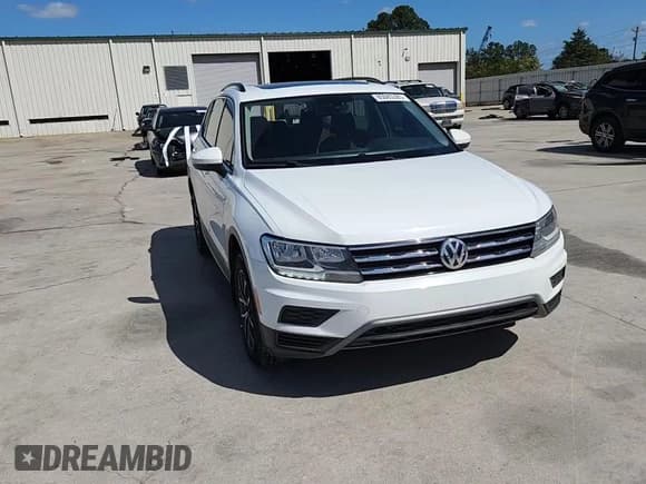 ✅ 2019 Volkswagen Tiguan SE • VIN: 3VV2B7AX7KM186404 • Lot: 85085385. Wystawiony na Copart z przebiegiem 91 562 mil. Bezpłatny archiwum sprzedaży aukcyjnych z USA i szczegółowy raport historii pojazdu na DreamBid. Zdjęcie 13.